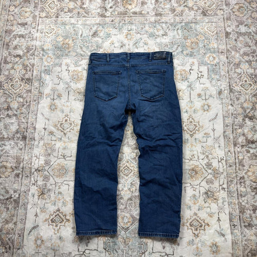 Chaps Slim Straight Medium Wash Blue Jeans W38 L30