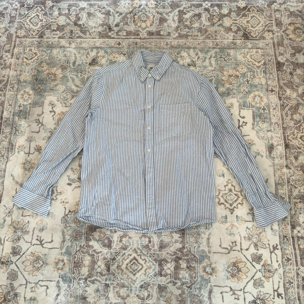 H&M Regular Fit Blue and White Striped Button-up Long-sleeved Shirt Size S