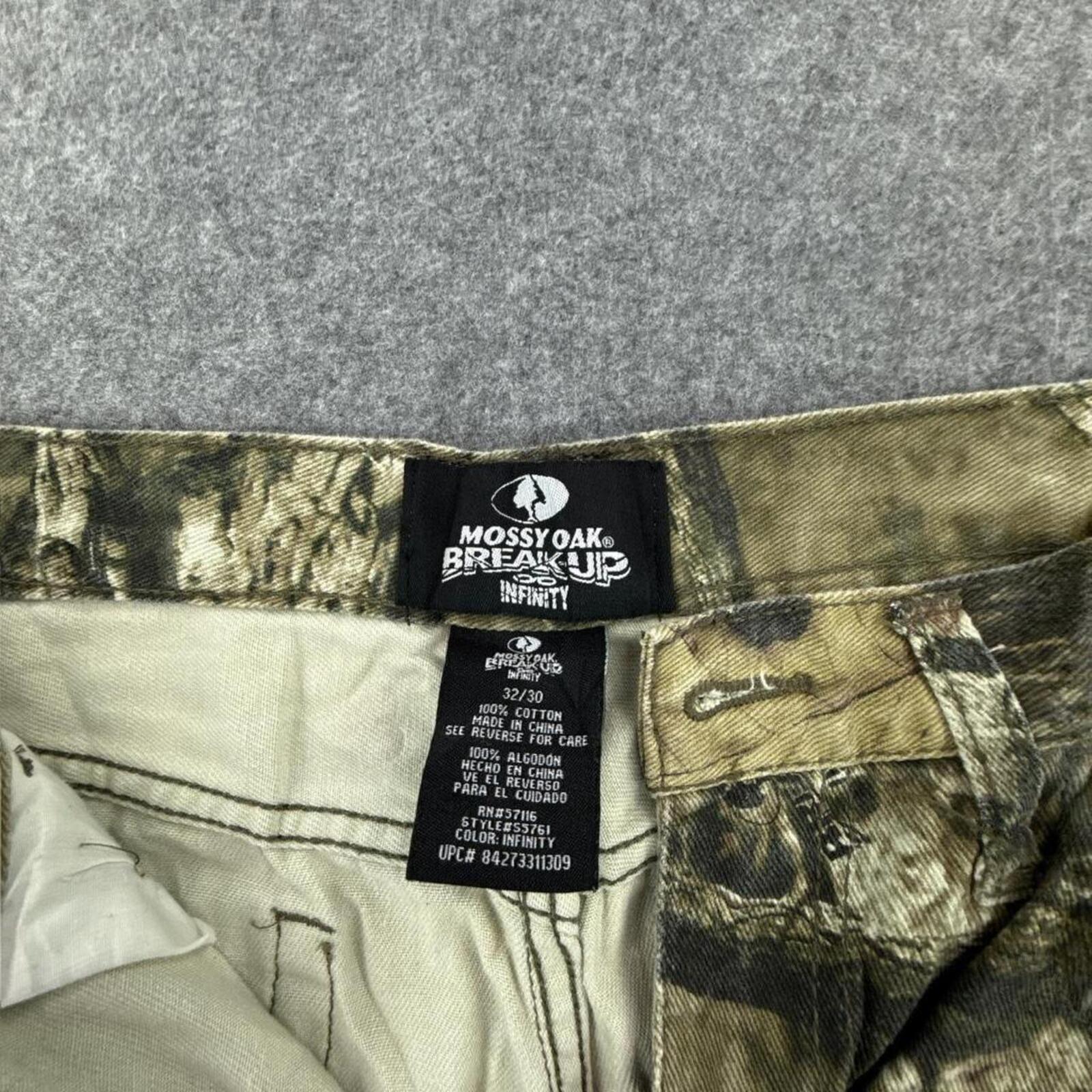 Mossy Oak camo pants with cargo pockets #camo