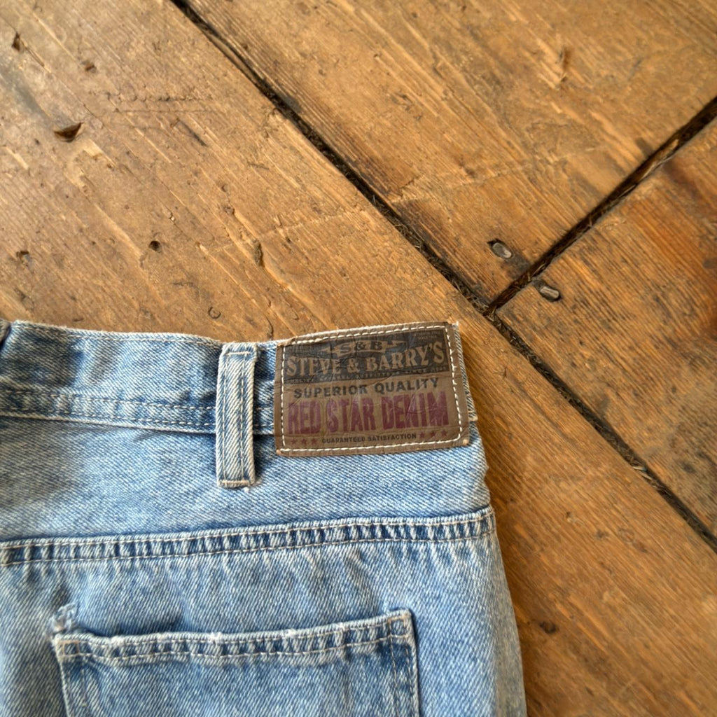 Steve & Barry's Red Star Denim Carpenter Shorts W36 L30