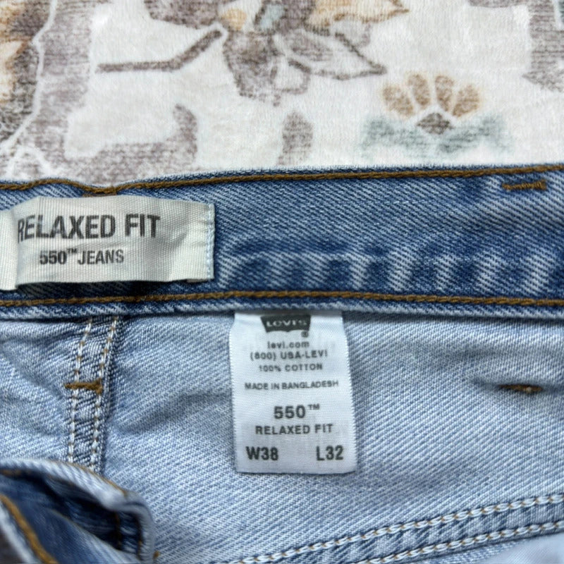 Levi’s 550 Medium Wash Blue Jeans W38 L32