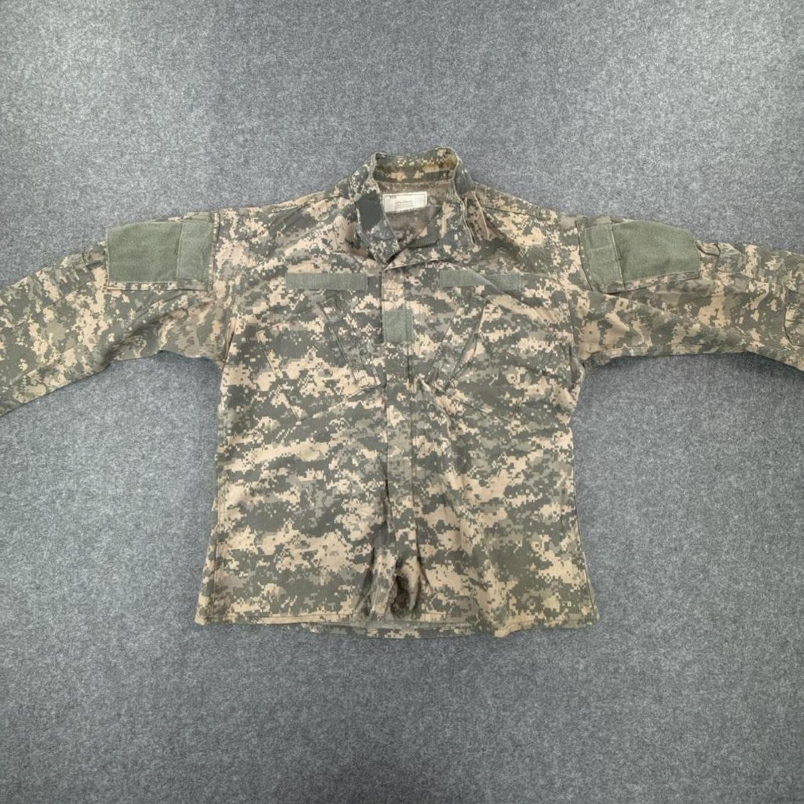 Khaki and green camouflage jacket #camouflage